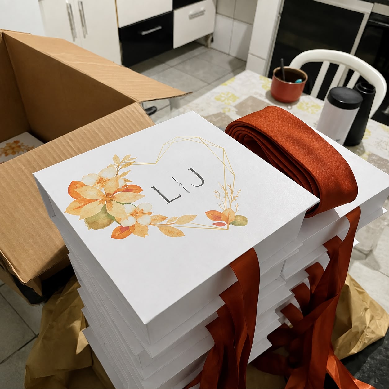 Caixas artesanais produzidas por uma aluna — resultado 8